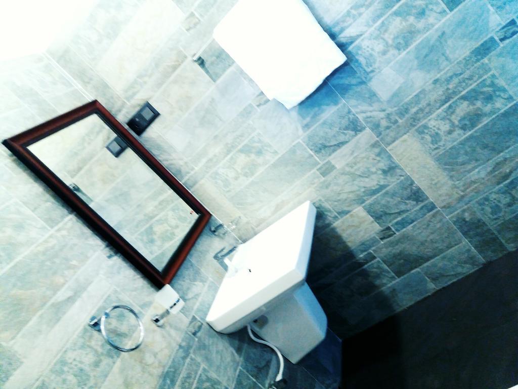 My Home Guest Полоннарува Екстер'єр фото